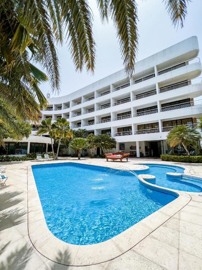 Hotel California Playa เอล ยาค ภายนอก รูปภาพ