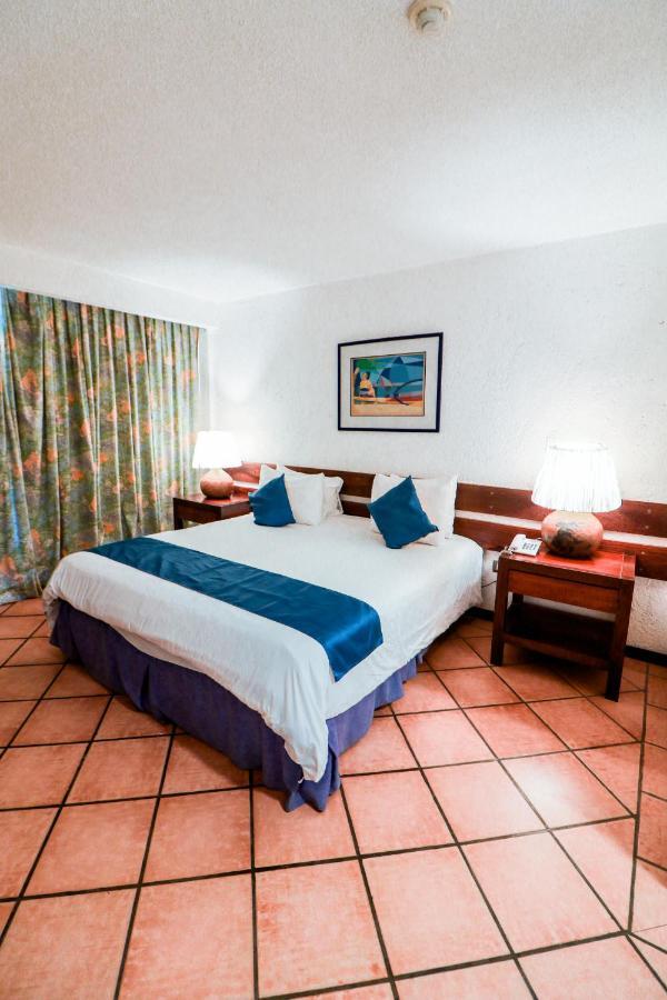 Hotel California Playa เอล ยาค ภายนอก รูปภาพ