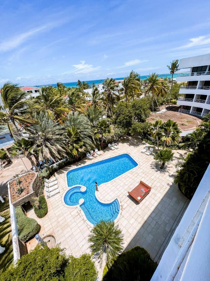Hotel California Playa เอล ยาค ภายนอก รูปภาพ