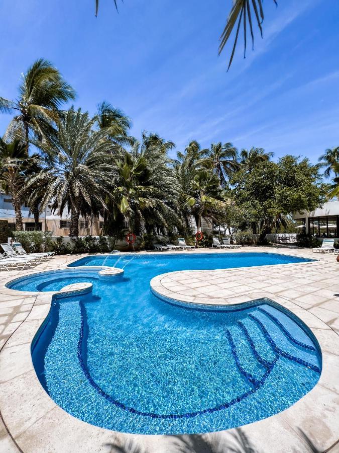 Hotel California Playa เอล ยาค ภายนอก รูปภาพ